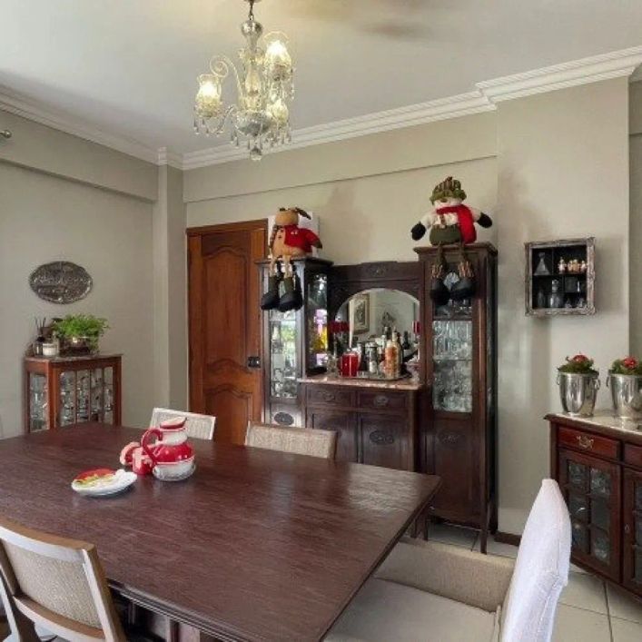 Umarizal Apartamento Disponível para Comprar no Ed. San Marino