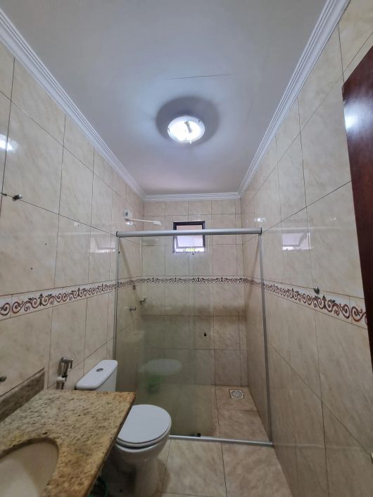Bacelar Imóveis vende casa duplex no Greenville I, 4 suítes, Parque Verde