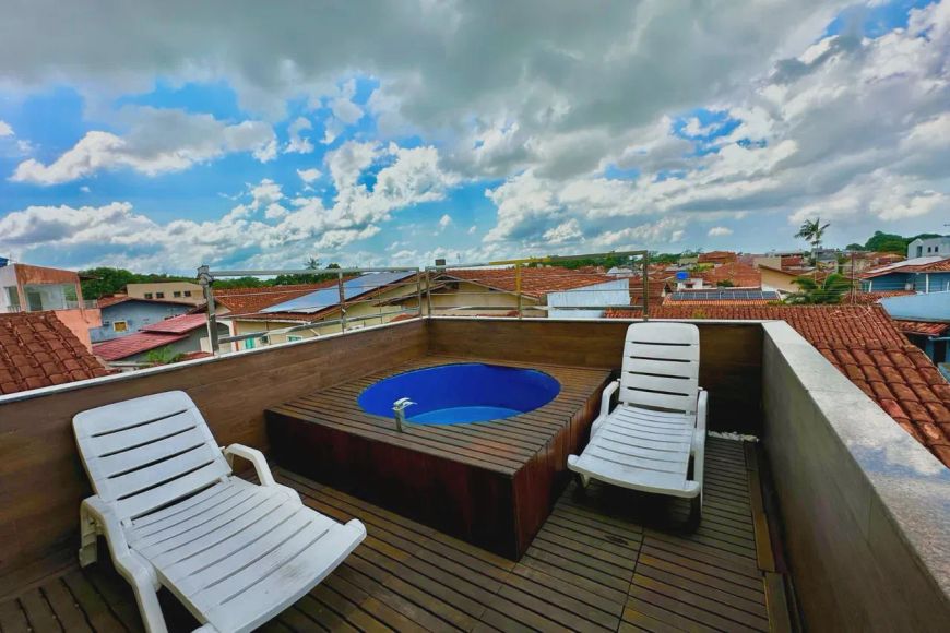 ,Altos de Pinheiros: Belíssima Casa 379m³ 4 Quartos (2 Suítes) 3 Vg Garagem (Financia)