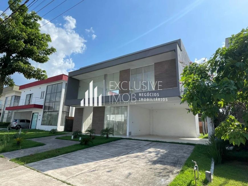 MONTENEGRO BOULEVARD — CASA DE 450 METROS, 4/4 SENDO 3 SUÍTES E 4 BANHEIROS