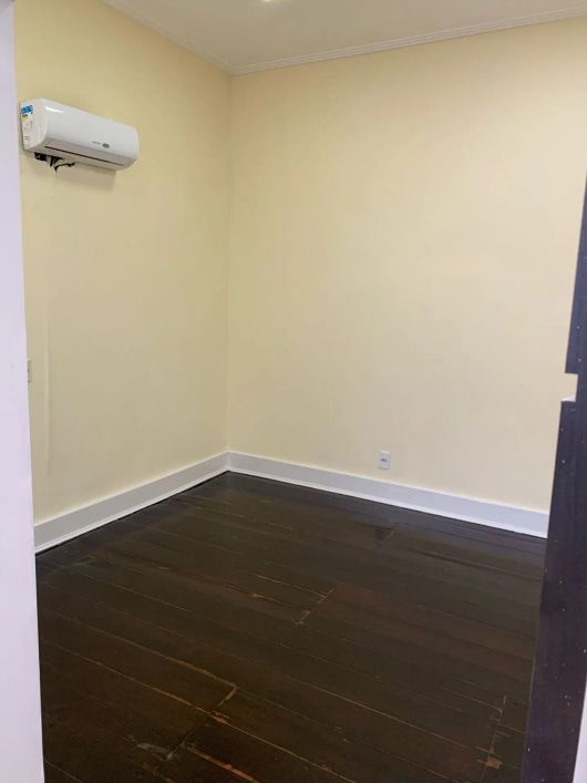 VENDO CASA HISTÓRICA 420m2 , 3 quartos , bairro Nazaré