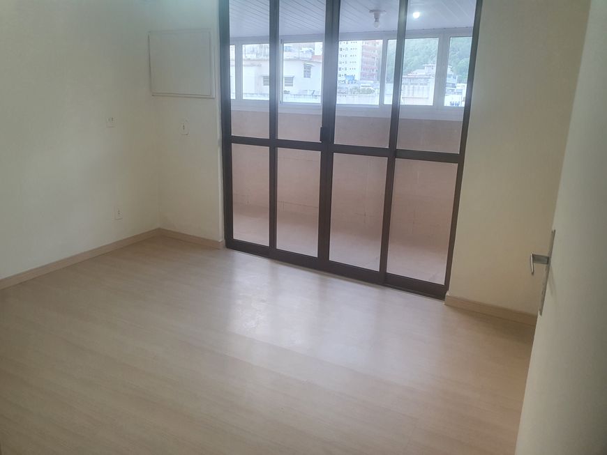 Grupo de salas para escritório para venda possui 151 m² com 1 vaga de garagem - Copacabana - Rio/RJ