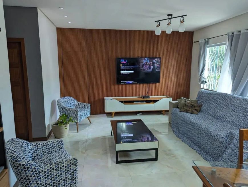 Vendo Casa com Piscina 3/4 Batista Campos
