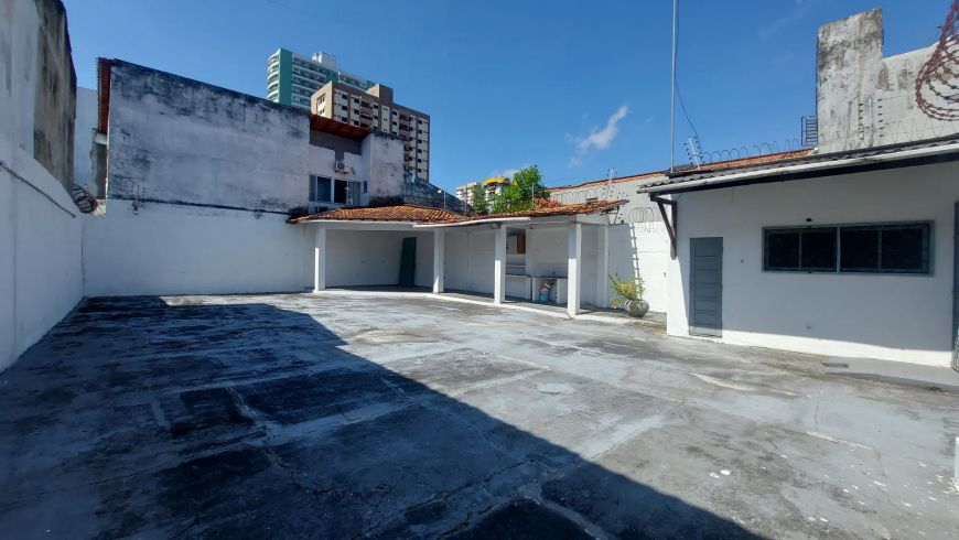 Bacelar Imóveis vende casa para excelente para fins comerciais na av. Pedro Miranda, Pedreira