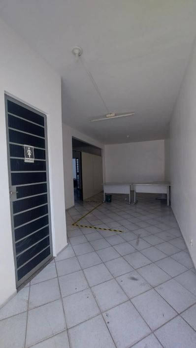 Bacelar Imóveis vende casa para excelente para fins comerciais na av. Pedro Miranda, Pedreira