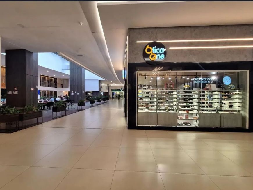 Infinity Corporate Center – Sala Comercial com acabamento.