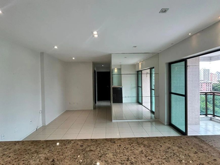 Apartamento 2/4 sendo 1 suite e 2 vagas no bairro de Nazaré!