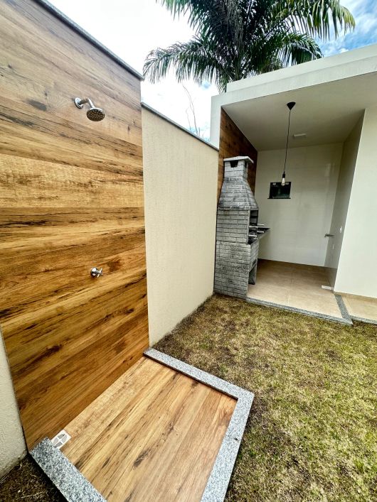 Bacelar Imóveis vende casa térrea, nova, no condomínio Jardim Portugal