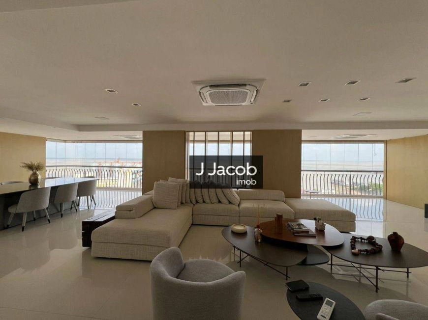 Vendo Apt com 3 suítes, 250 m² no Ed. Horizonte - bairro Umarizal