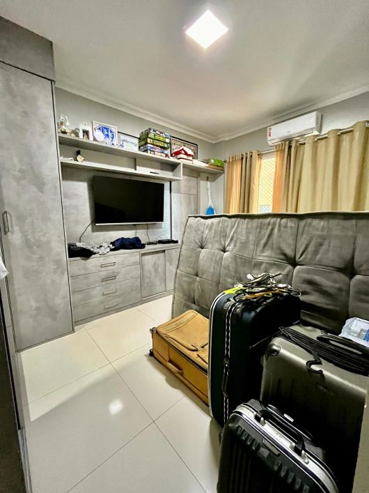 VENDO APARTAMENTO REFORMADO - ED CHOPIN - 03 SUITES - NASCENTE - 02 VAGAS