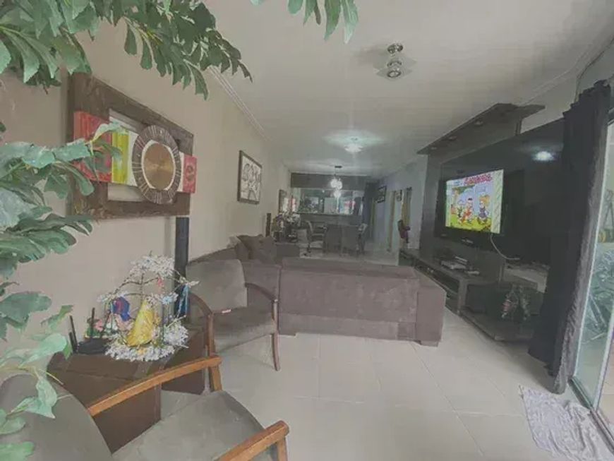 Cond. Jardim Espanha, linda casa com 3 quartos, sendo 1 suíte, 4 vagas, Tapanã, Belém/PA.