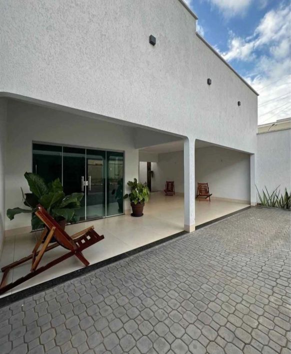 MB/BELA CASA NA MARAMBAIA