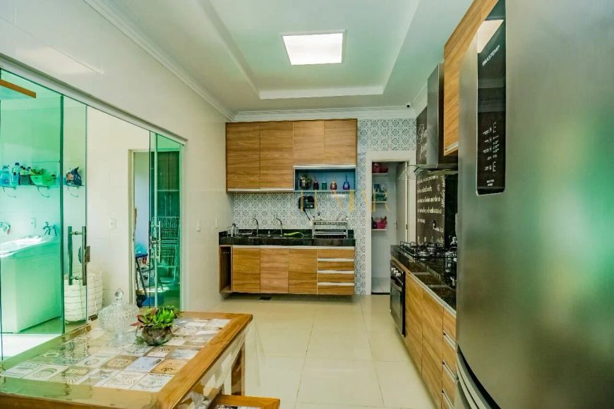 🏠 Casa em Residencial Fechado - Cidade Jardim II - 625M2, 4 suítes, 2 vagas - Belém
