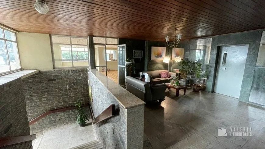 APT, 02 quartos e 01 suíte, 110 m², em frente a Praça Batista Campos.