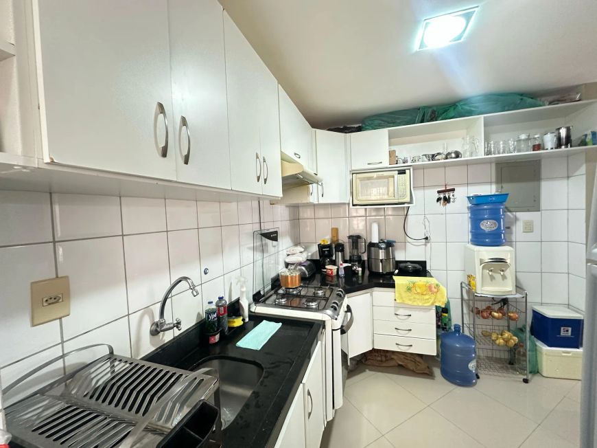 Bacelar Imóveis vende apartamento térreo no Residencial Ilha Porchat, av. Augusto Montenegro