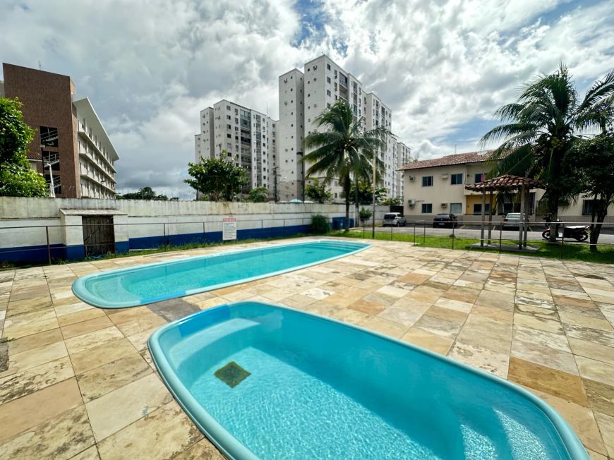 Bacelar Imóveis vende apartamento térreo no Residencial Ilha Porchat, av. Augusto Montenegro