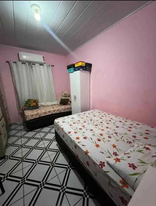 MB/VENDO UMA CASA NO GUAMÁ