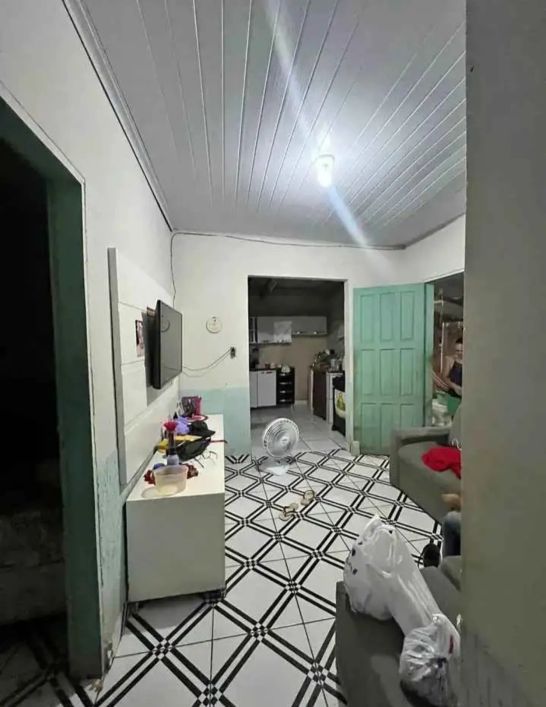 MB/VENDO UMA CASA NO GUAMÁ