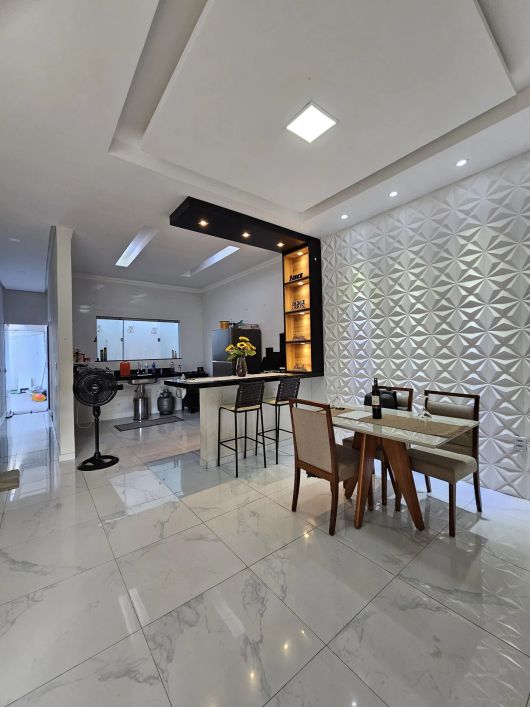 Bacelar Imóveis vende casa térrea no condomínio Jardim Portugal, av. Augusto Montenegro