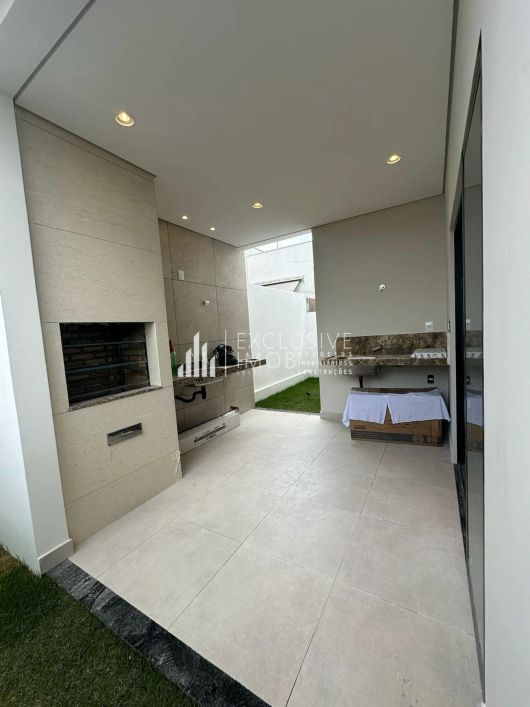 PORTO MARINA - BELA CASA DE 112M², 3/4 SENDO 1 SUÍTE E 2 BANHEIROS
