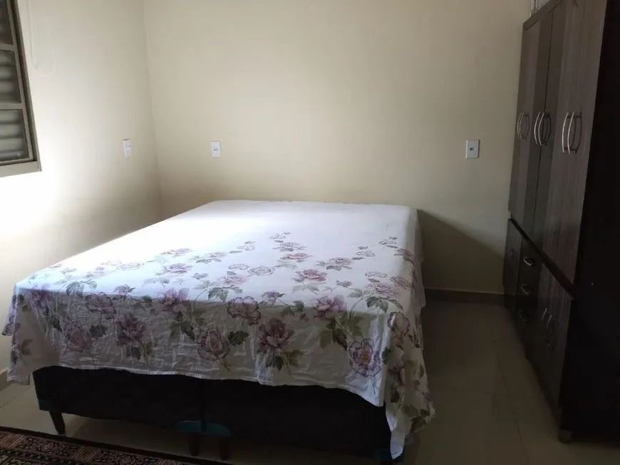 Imóvel para venda possui 230 metros quadrados com 4 quartos em Belém - PA