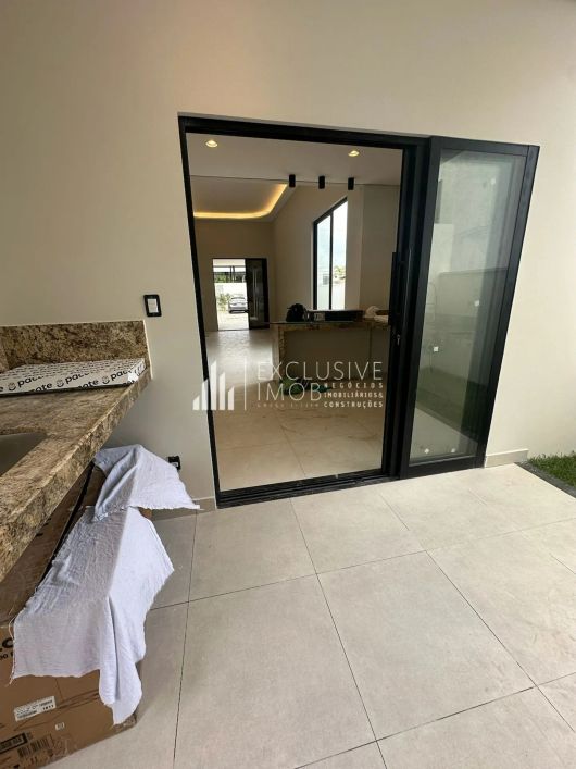 MARAVILHOSA CASA NO CONDOMÍNIO PORTO MARINA