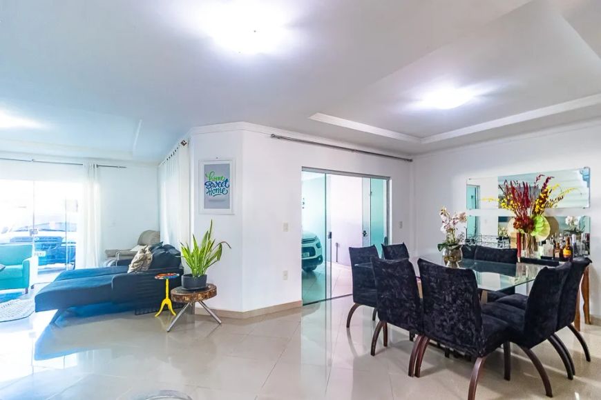 Excelente casa no Cidade Jardim I