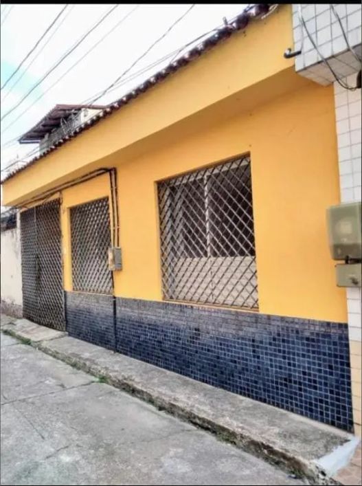Vende-se casa na Pedreira, 80m², 2 quartos sendo 1 suite, 1 vaga