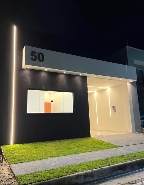 GRAN PARAÍSO - Casa com 3 suítes, quintal e garagem.