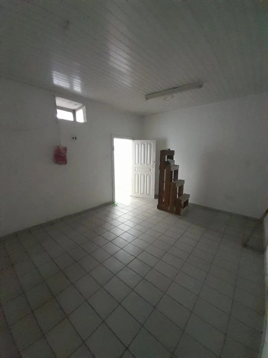 Imóvel para venda possui 435 metros quadrados com 4 quartos em Vila (Mosqueiro) - Belém - PA