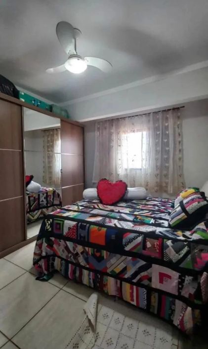 ev/ VENDE-SE CASA NO JURUNAS