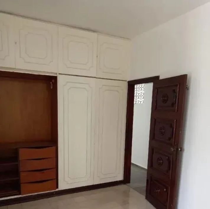 Vendo Apartamento no Bairro de Nazaré - Edifício Belo Horizonte - 132 m²