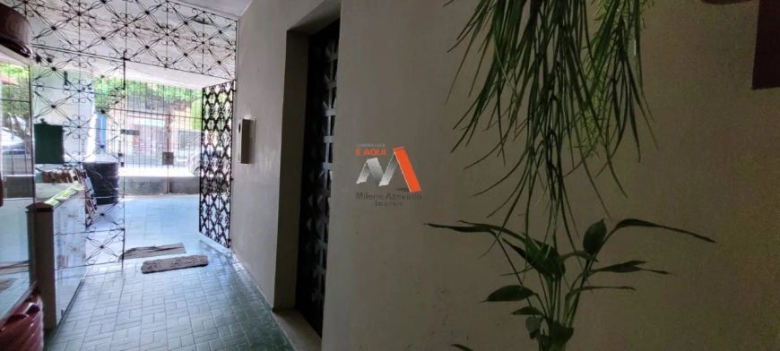 CASA DE 2 PAVIMENTOS NA MUNDURUCUS! ÁREA TOTAL DE 264M². 2 VAGAS DE GARAGEM.