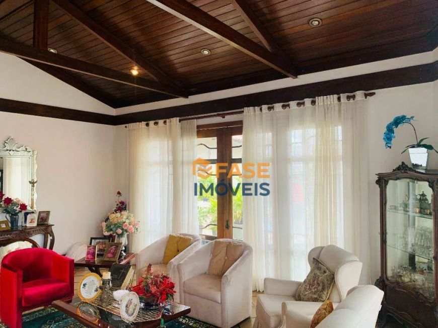 Casa com 4 quartos à venda de 936 m², Batista Campos - Belém/PA