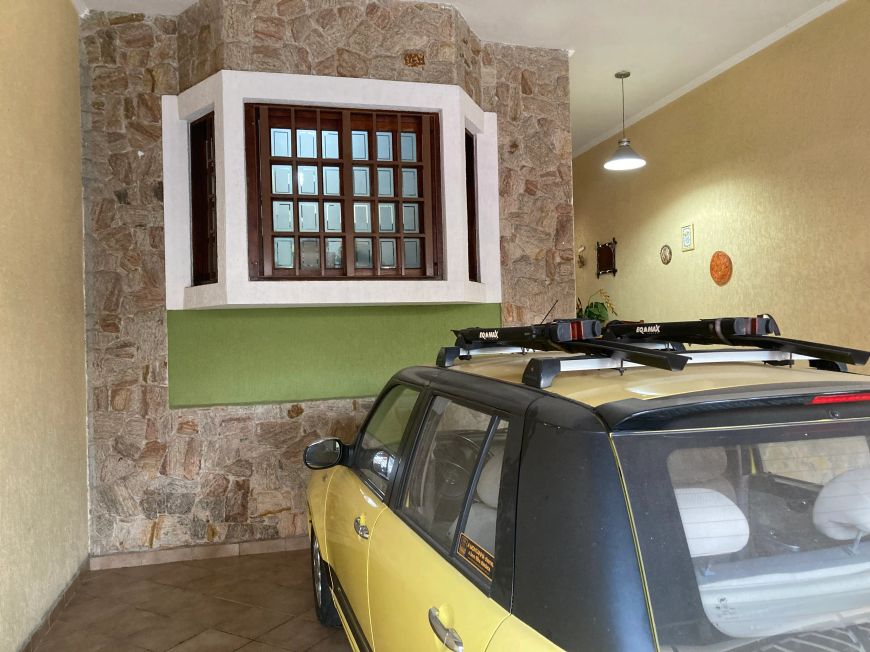 Casa para venda com 178m2 com 3 quartos em Jardim Santa Clara - Guarulhos - SP