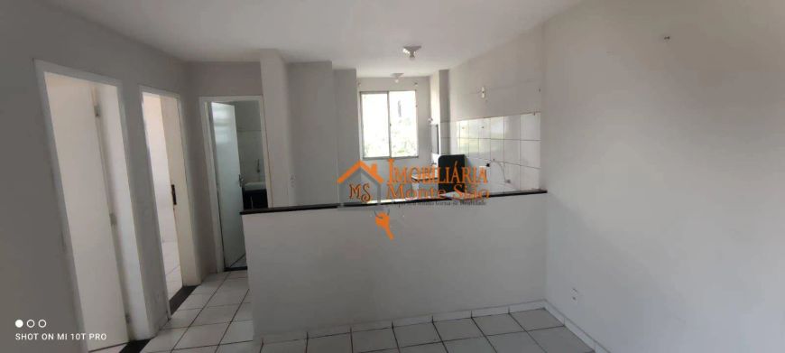 Apartamento com 2 dormitórios à venda, 49 m² por R$ 250.000,00 - Água Chata - Guarulhos/SP