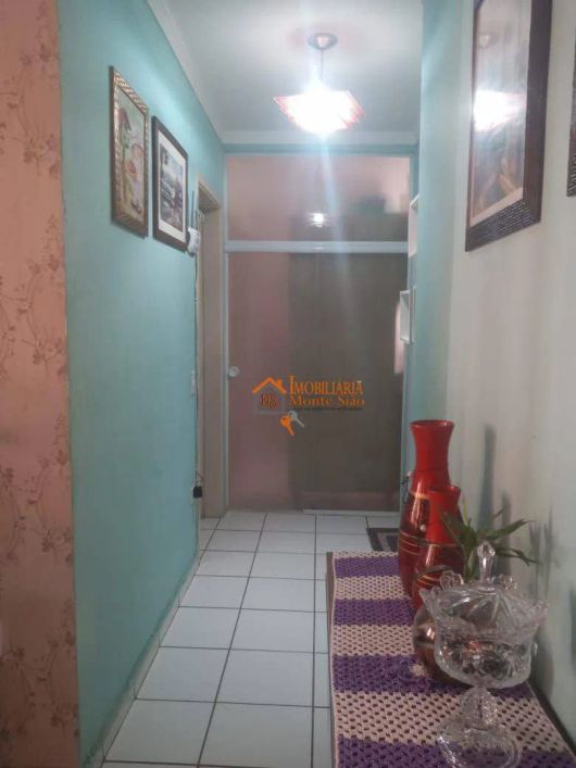 Apartamento com 2 dormitórios à venda, 49 m² por R$ 203.000,00 - Jardim Nova Cidade - Guarulhos/SP