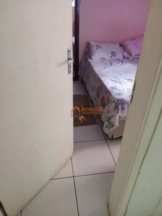 Apartamento com 2 dormitórios à venda, 45 m² por R$ 125.000,00 - Jardim Guilhermino - Guarulhos/SP