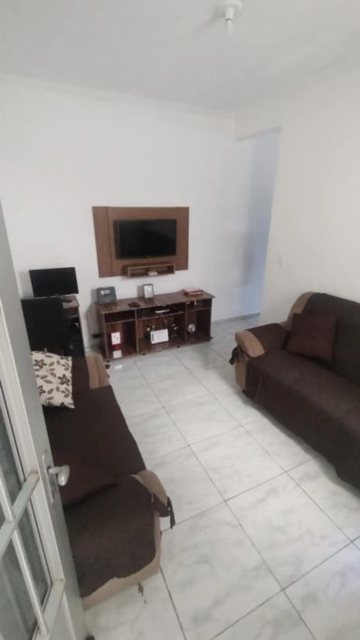 Sobrado com 3 dormitórios, edícula e 2 vagas no Parque Continental