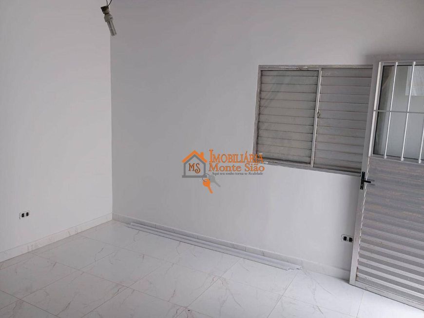 Sobrado com 3 dormitórios à venda, 131 m² por R$ 550.000,00 - Cocaia - Guarulhos/SP
