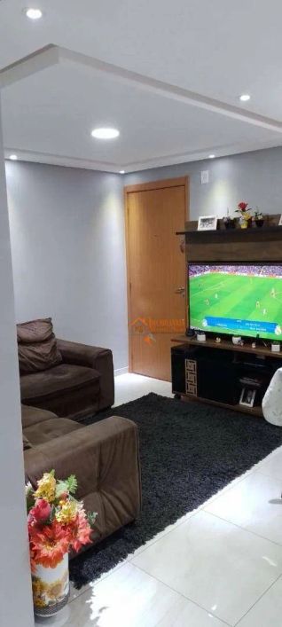 Apartamento com 2 dormitórios à venda, 42 m² por R$ 275.000,00 - Água Chata - Guarulhos/SP