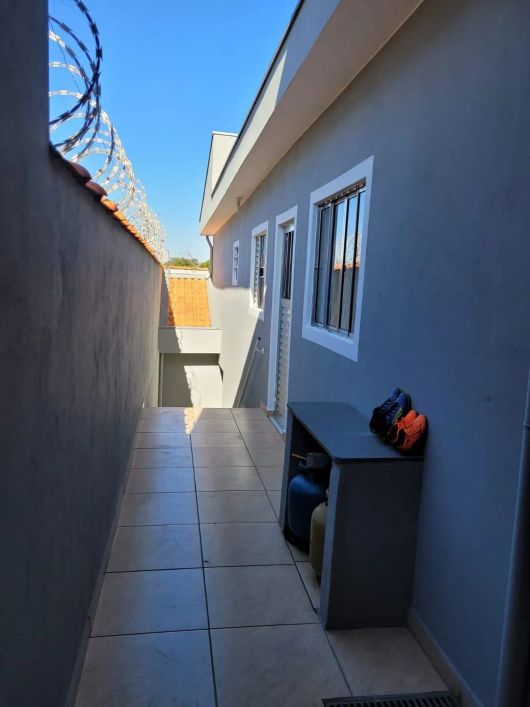 Linda Casa à venda, com 2 vagas de garagem cobertas, na região do Jardim Maria Clara, Guarulhos, SP