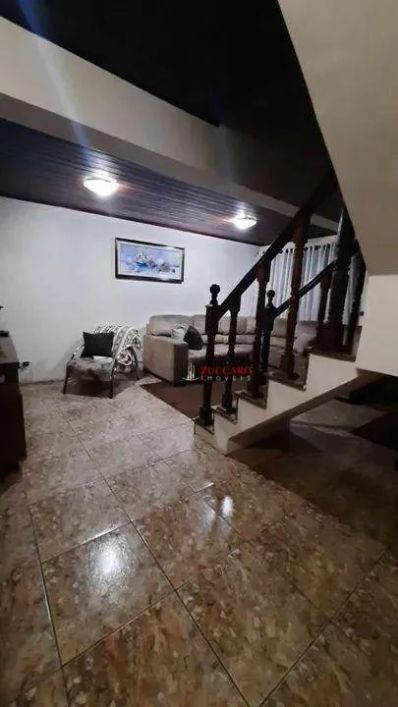 Sobrado com 4 dormitórios à venda, 240 m² por R$ 680.000,00 - Jardim Vila Galvão - Guarulhos/SP