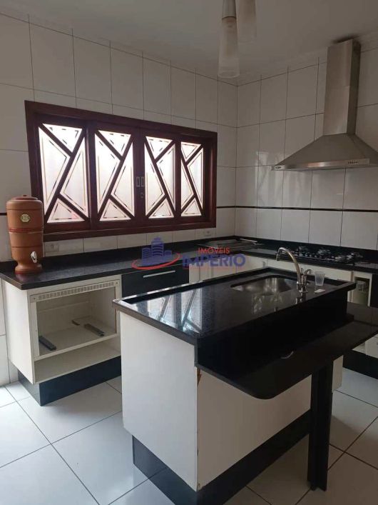 Casa com 3 quartos, Jardim Vila Galvão, Guarulhos - R$ 1.2 mi, Cod: 13522