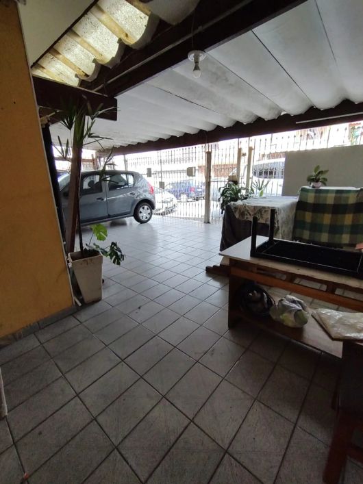 Sobrado à venda no Jardim Santa Mena com 5 dormitórios, 4 vagas e edícula