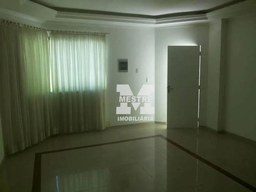 Sobrado com 3 dormitórios à venda, 220 m² por R$ 650.000,00 - Jardim Frizzo - Guarulhos/SP