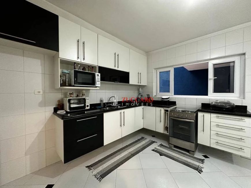Sobrado com 4 dormitórios à venda, 316 m² por R$ 1.150.000,00 - Vila Adelaide Perella - Guarulhos/SP