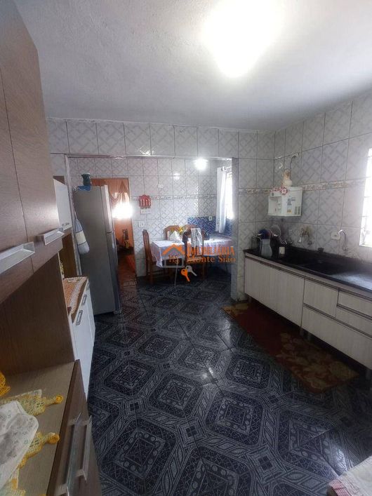 Sobrado com 4 dormitórios à venda, 230 m² por R$ 583.000,00 - Bela Vista - Guarulhos/SP