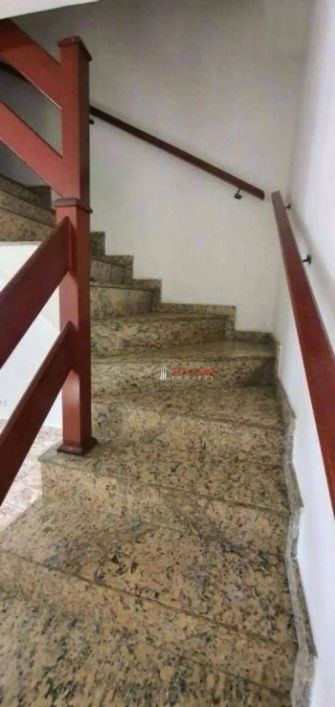 Sobrado com 3 dormitórios à venda, 150 m² por R$ 680.000,00 - Vila Galvão - Guarulhos/SP