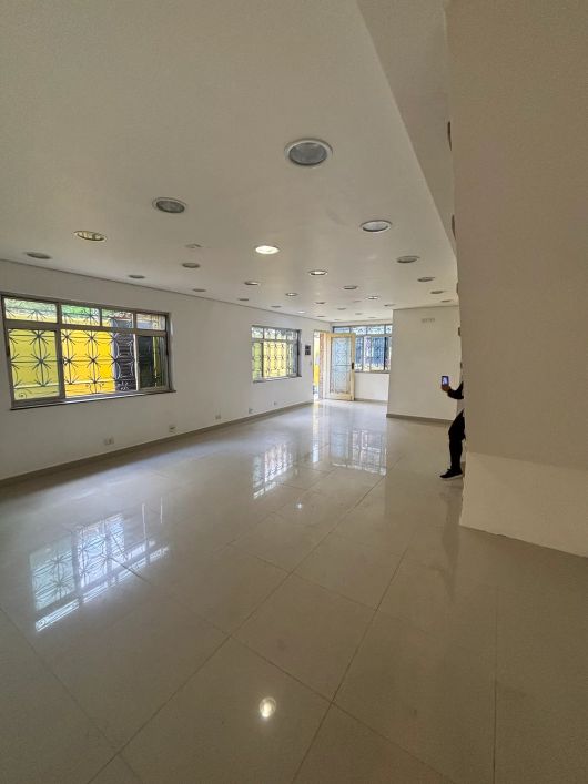 Casa Comercial